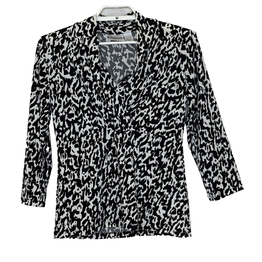 Chico's Pullover Blouse Top Size 0 US Small Black White‎ Print 3/4 Sleeve V-Neck